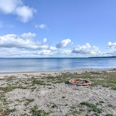 Lovely Lake Huron Getaway Beach Access And Kayaks! Evergreen Shores Экстерьер фото